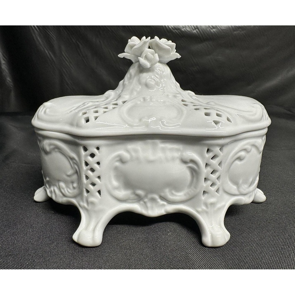 Lefton 60th Anniversary Legacy White Rose Lattice Footed Jewelry Box